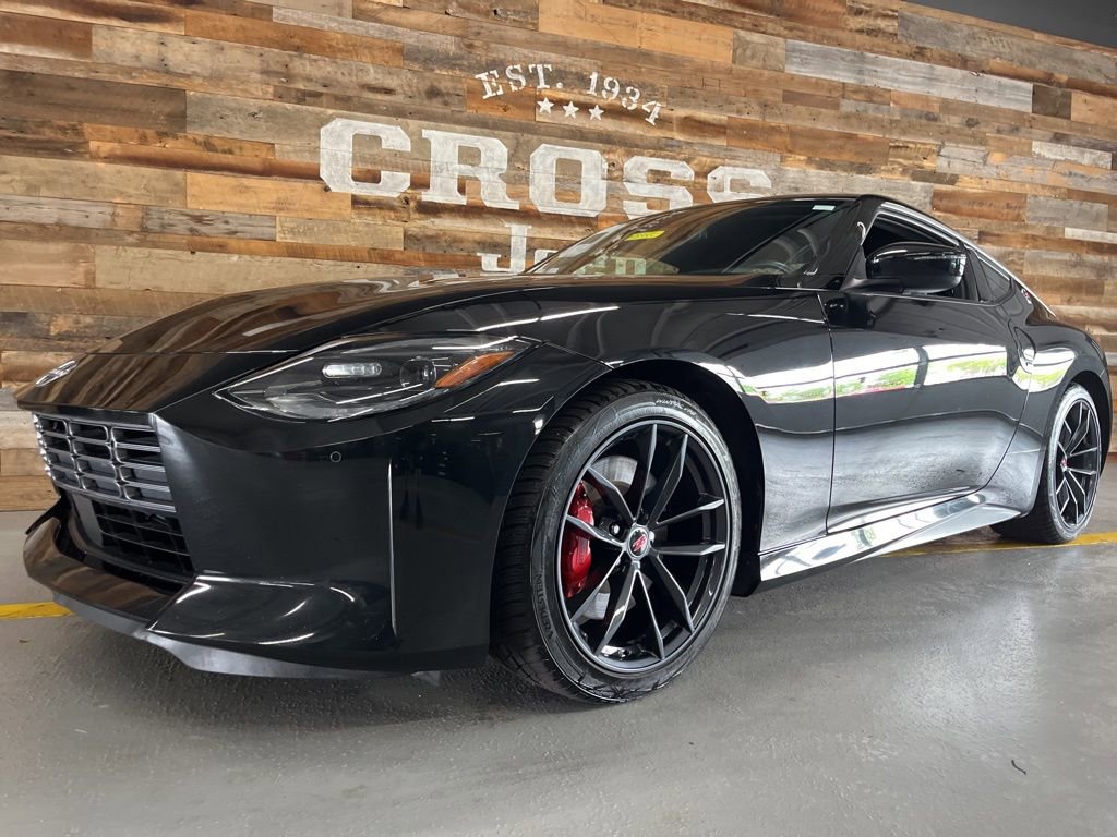 Used 2024 Nissan Z Performance w/ Floor Mat Package RWD image 12