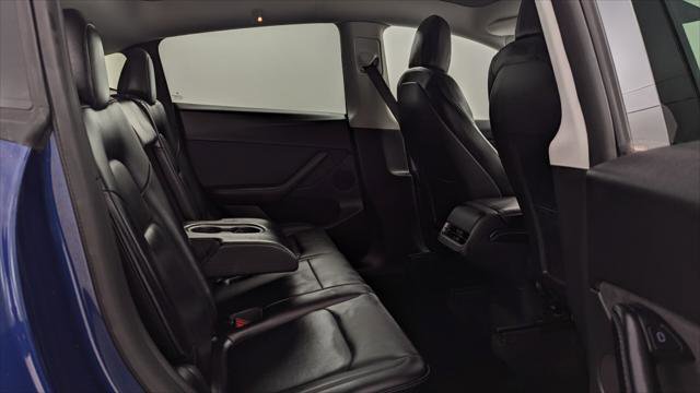 Used 2022 Tesla Model Y Long Range image 17