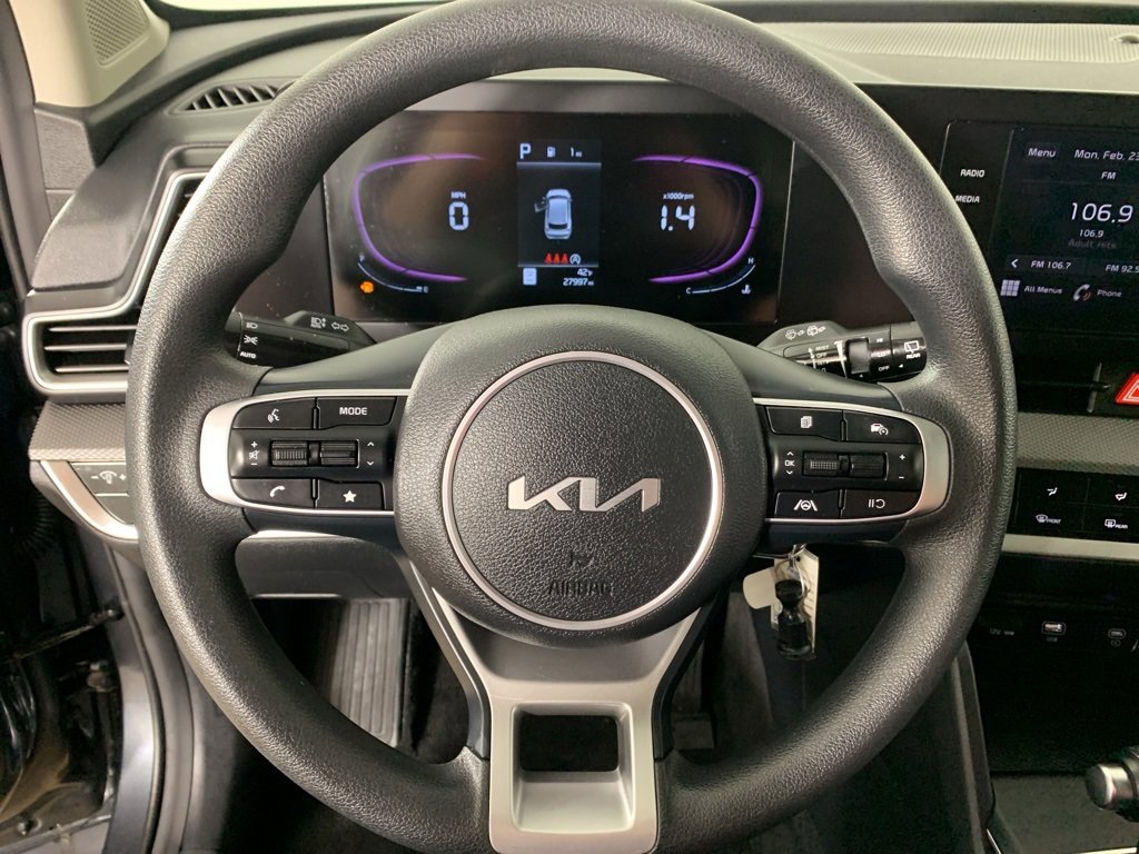 Used 2023 Kia Sportage LX image 21