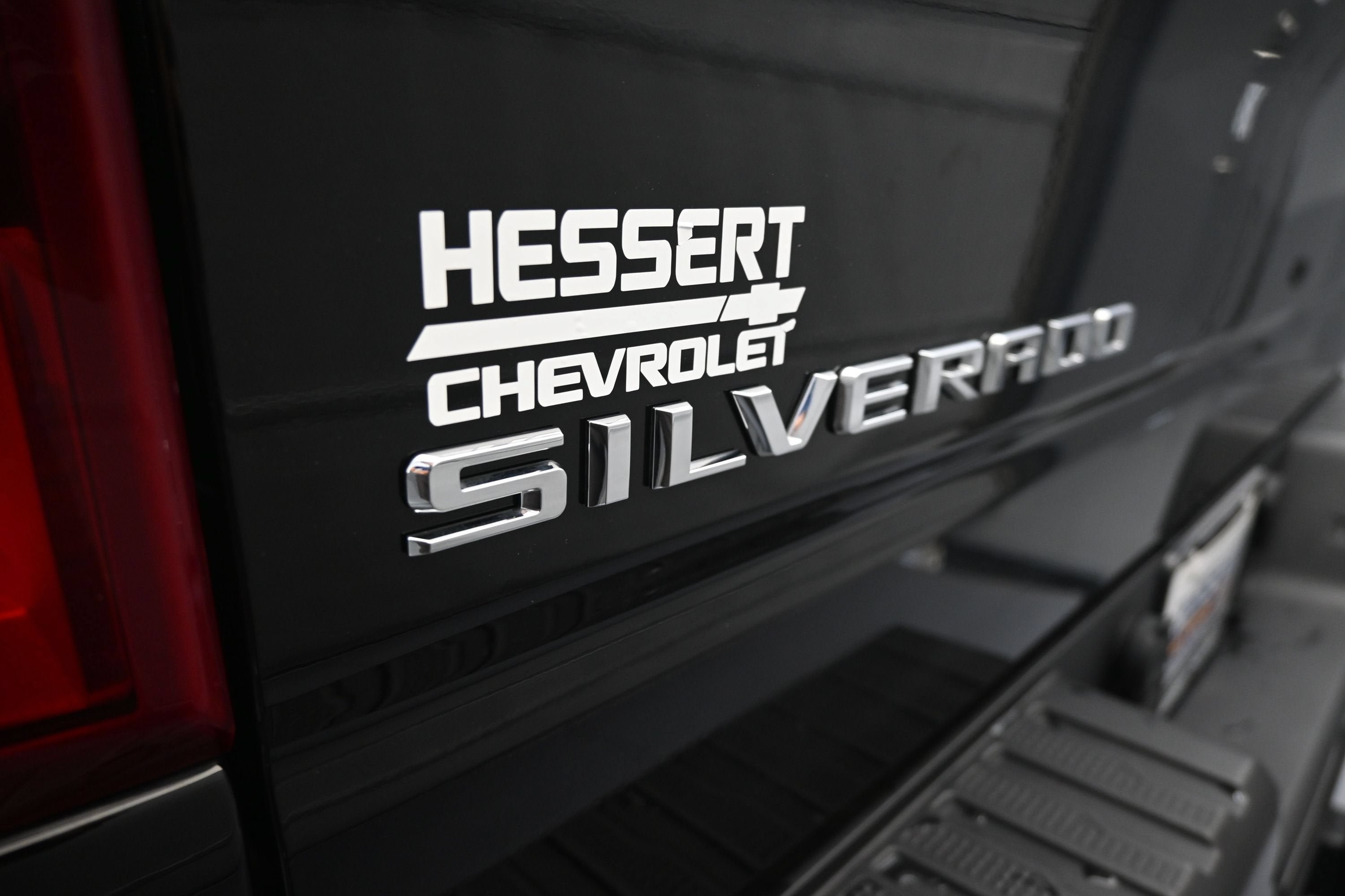 Certified 2025 Chevrolet Silverado 1500 RST w/ LPO, Liner Protection Package AWD/4WD image 34