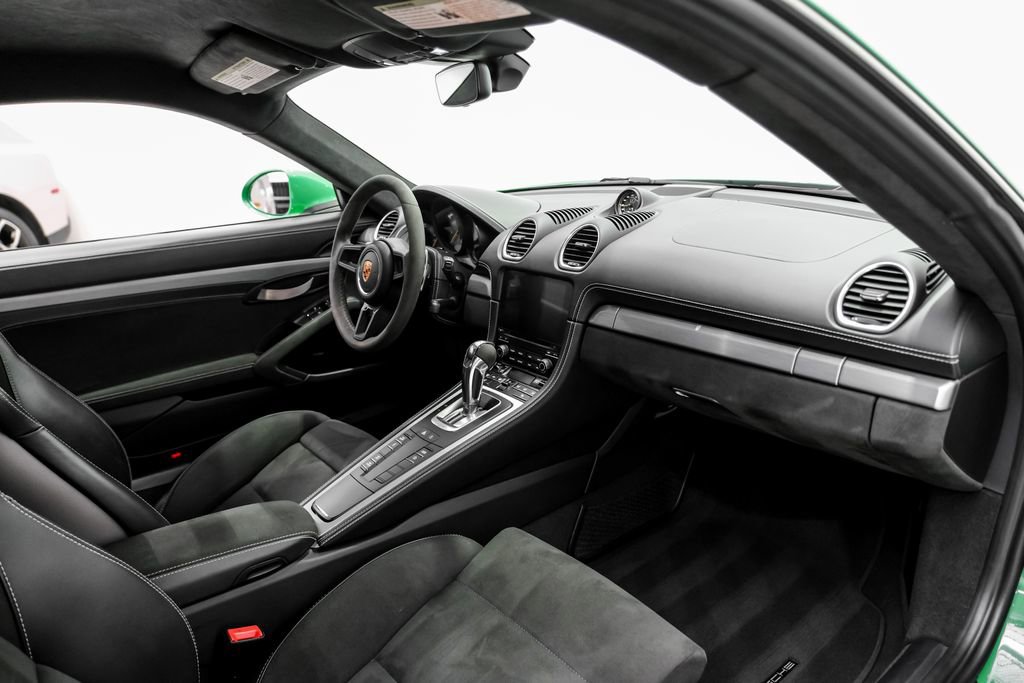 Used 2022 Porsche 718 Cayman GT4 RWD image 11
