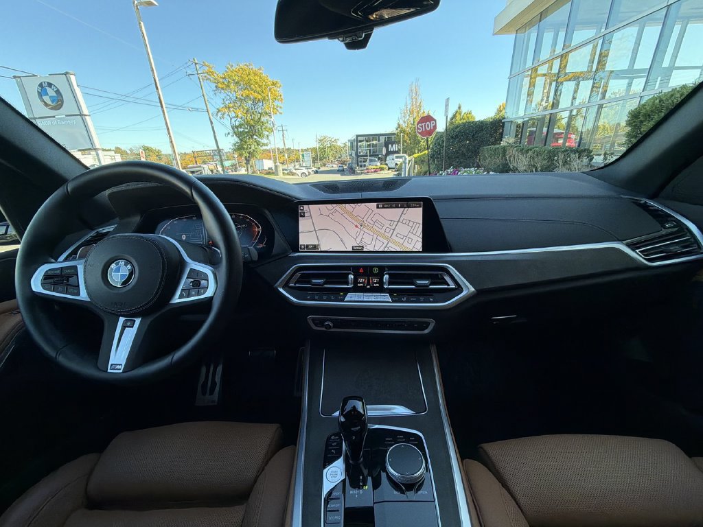 Used 2023 BMW X5 xDrive40i w/ M Sport Package AWD/4WD image 18