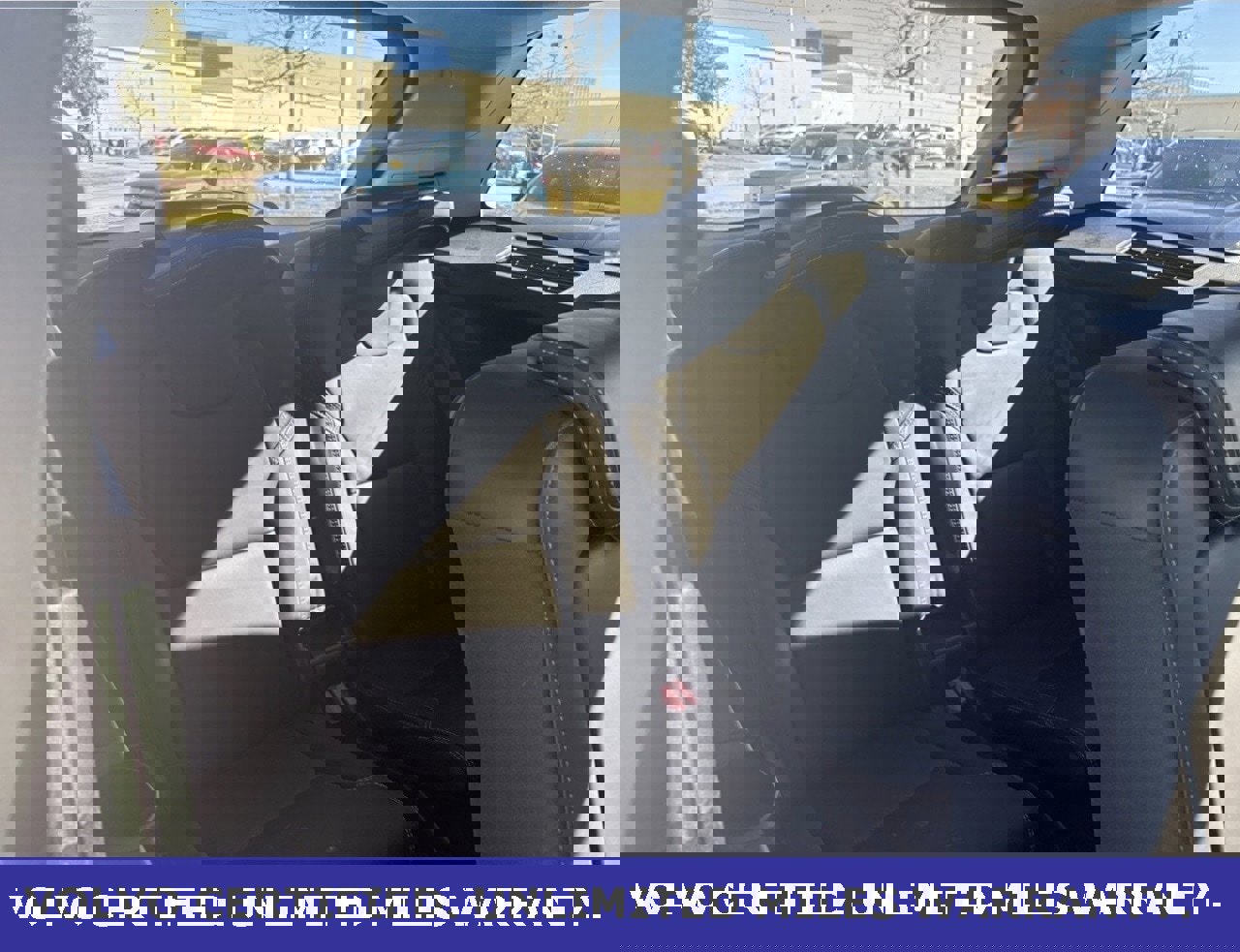 Certified 2024 Volvo XC90 B6 Ultimate w/ Lounge Package image 18