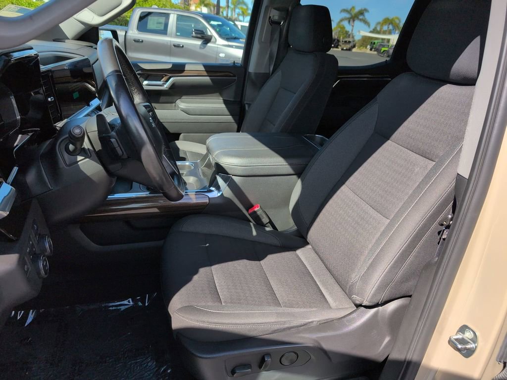 Used 2023 Chevrolet Silverado 1500 LT Trail Boss w/ Protection Package image 11