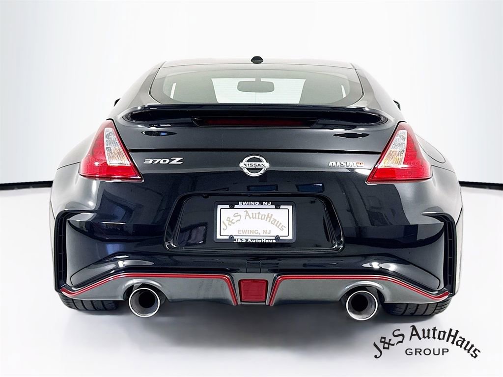 Used 2019 Nissan 370Z NISMO RWD image 6