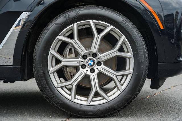 Used 2020 BMW X7 xDrive40i w/ Cold Weather Package AWD/4WD image 22