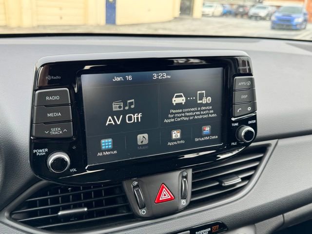 Used 2018 Hyundai Elantra GT image 23