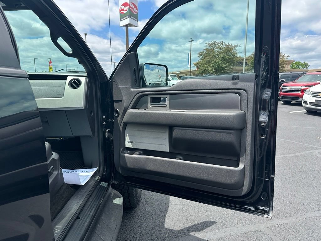 Used 2013 Ford F150 Raptor w/ Luxury Equipment Group AWD/4WD image 17