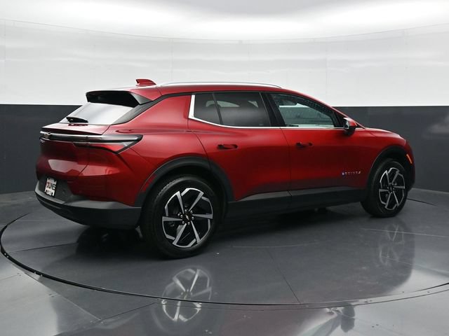 New 2026 Chevrolet Equinox EV LT AWD/4WD image 2