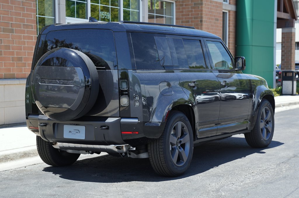 New 2026 Land Rover Defender 110 X-Dynamic SE AWD/4WD image 6