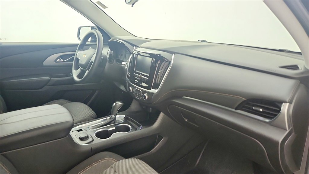 Used 2018 Chevrolet Traverse LS image 23