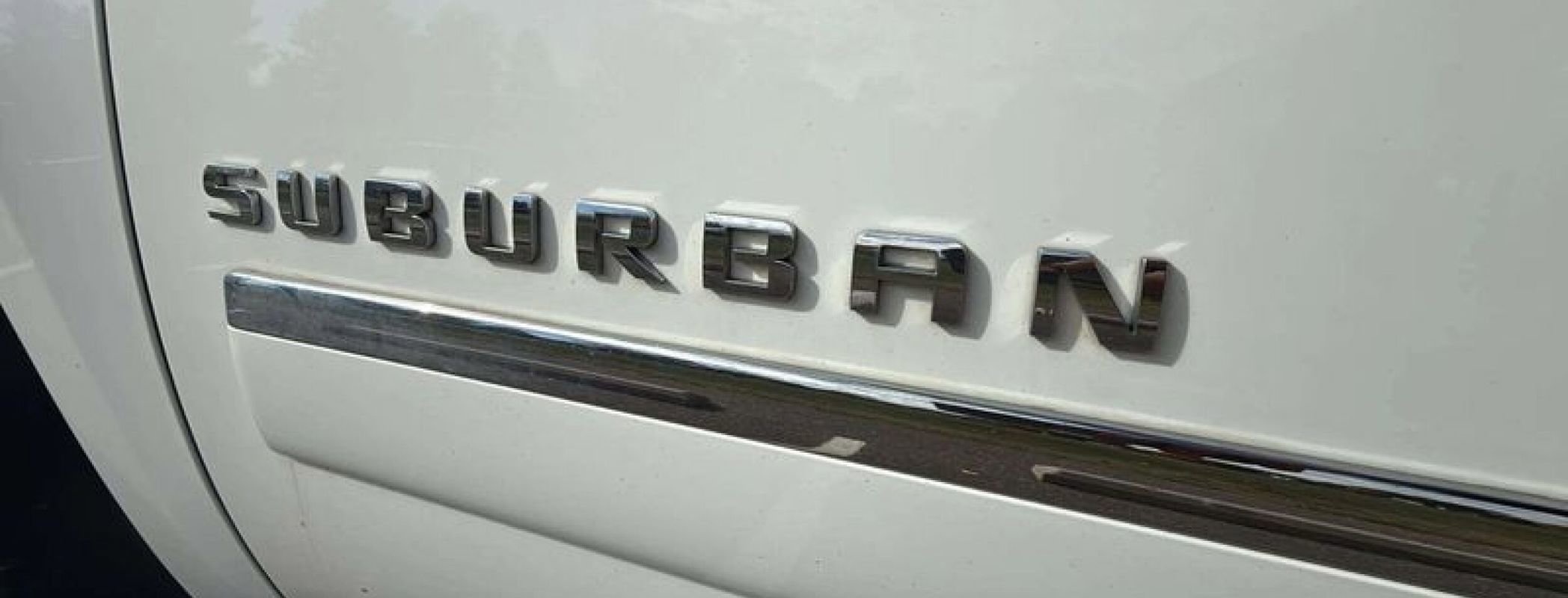 Used 2013 Chevrolet Suburban LTZ image 21
