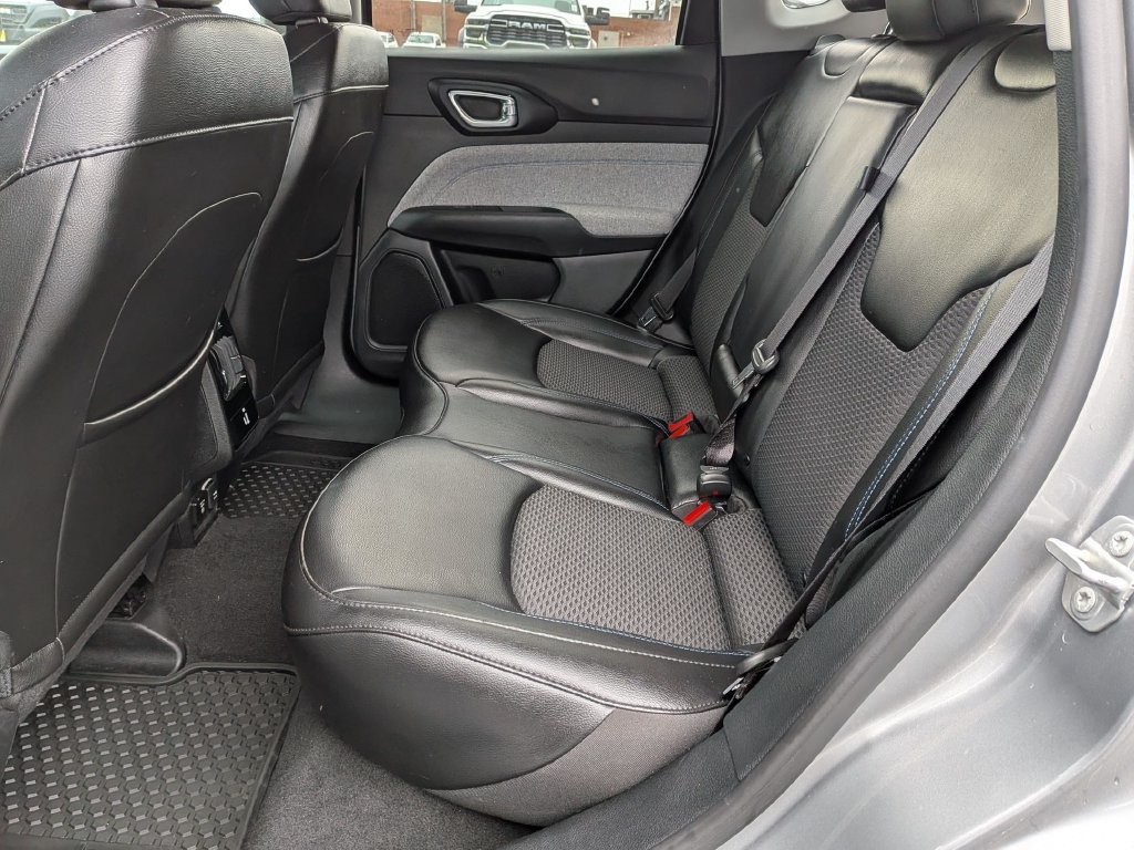 Used 2022 Jeep Compass Latitude w/ Convenience Group AWD/4WD image 22
