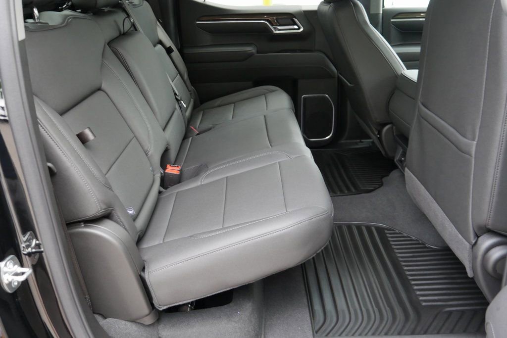 New 2026 Chevrolet Silverado 1500 LT w/ Leather Package image 24