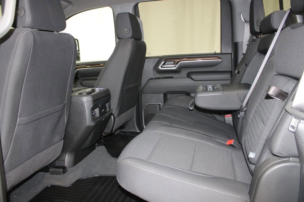 Used 2024 Chevrolet Silverado 3500 LT w/ Convenience Package image 28