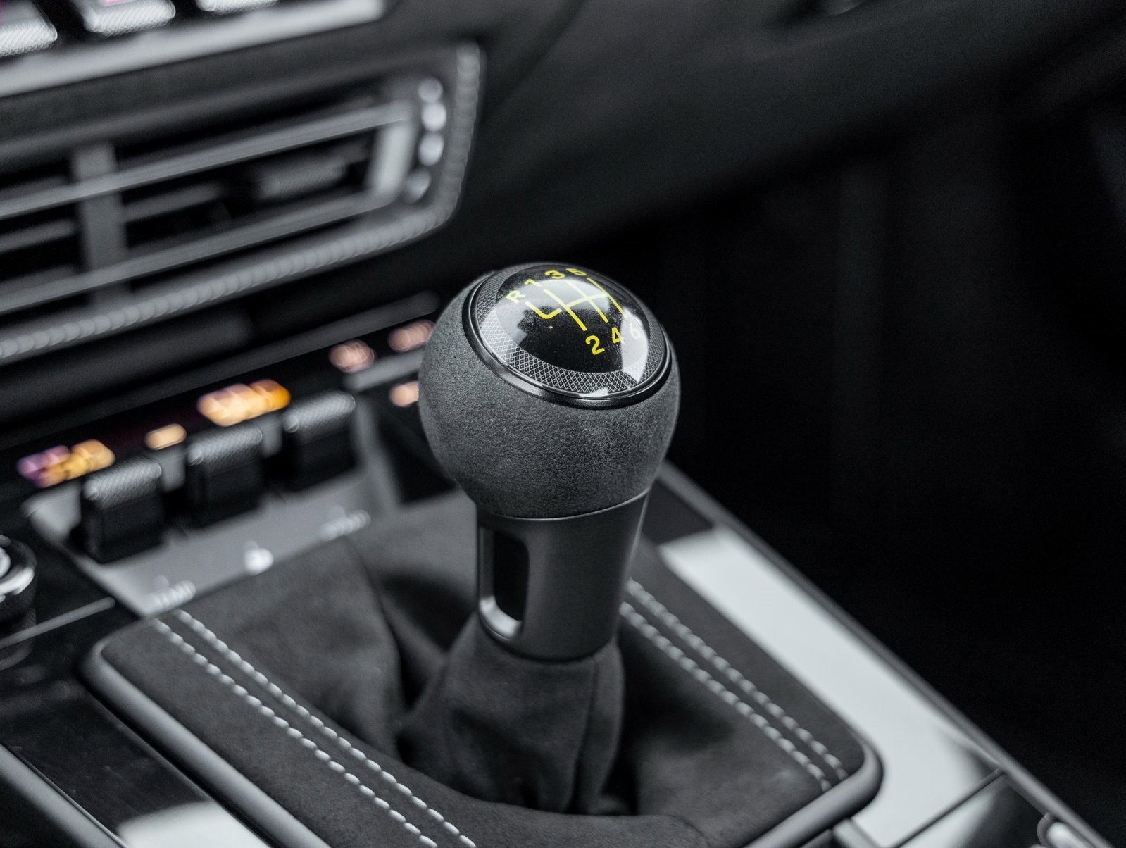 Certified 2022 Porsche 911 GT3 image 32