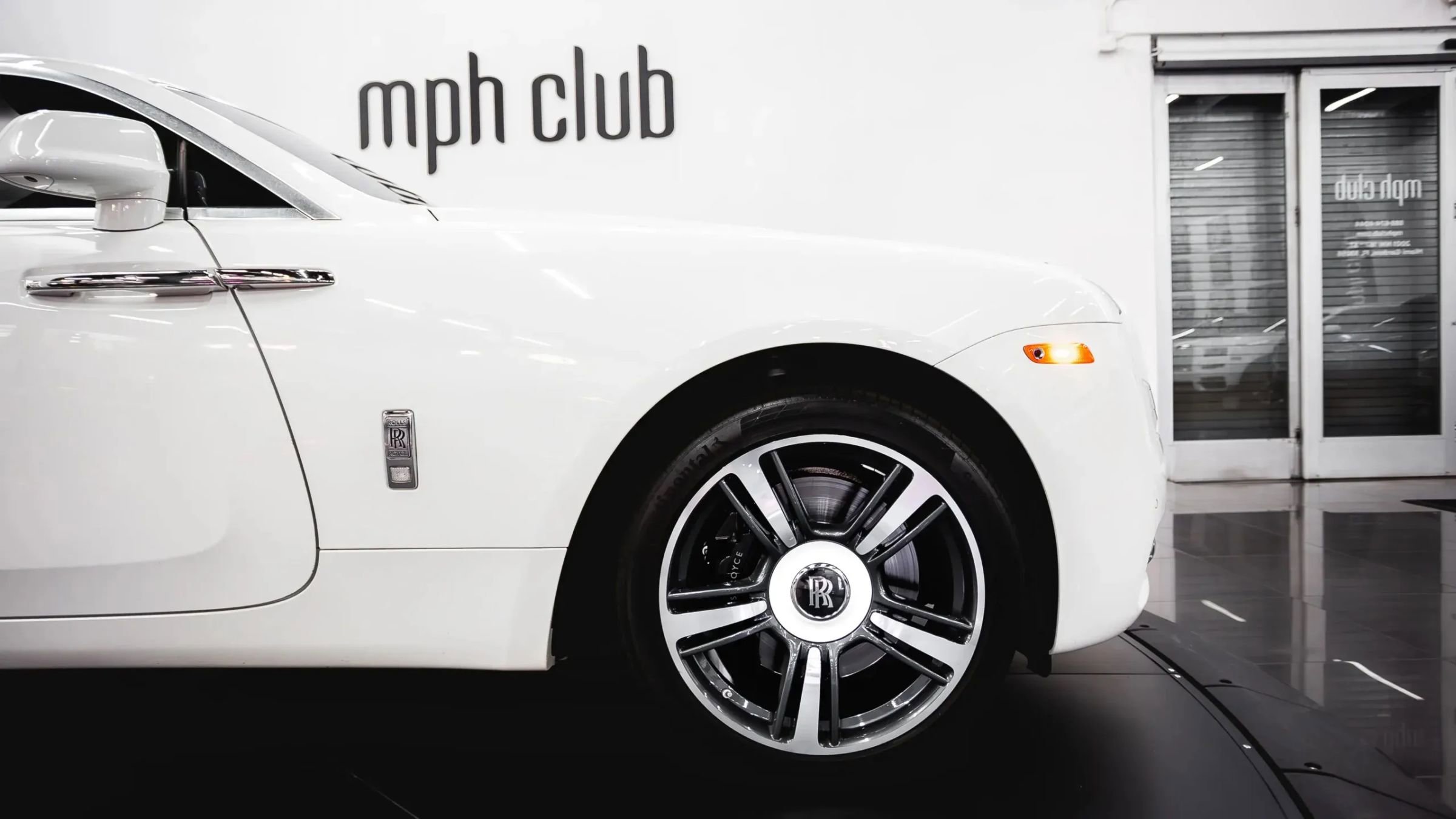 Used 2015 Rolls-Royce Wraith RWD image 17