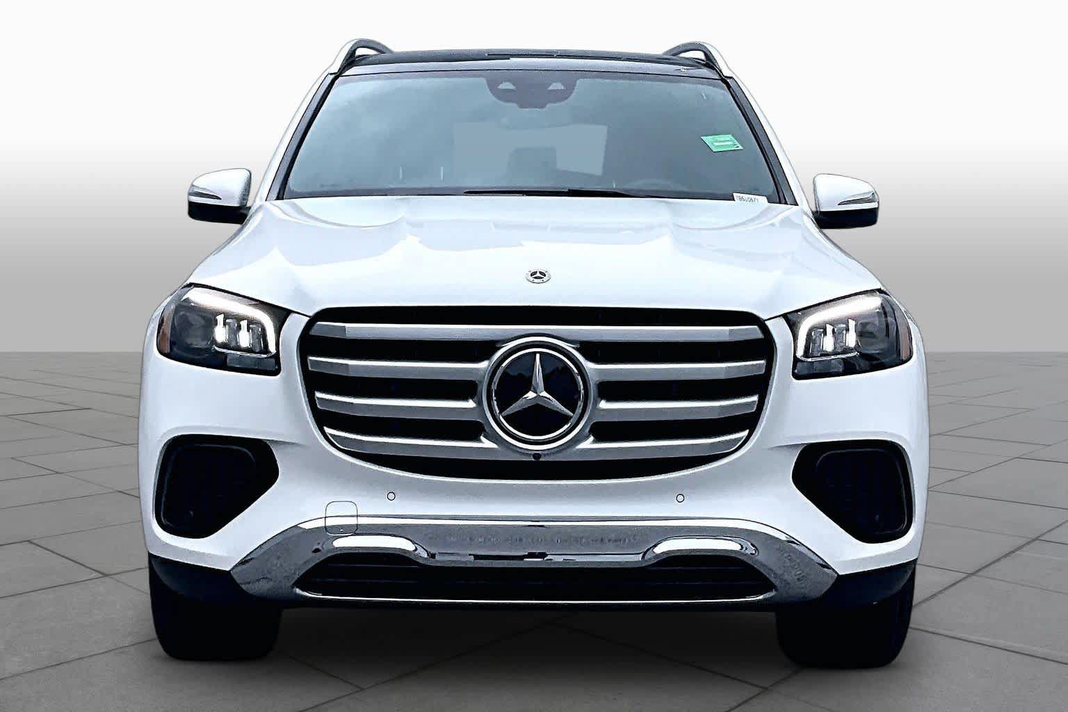Certified 2026 Mercedes-Benz GLS 450 4MATIC image 4