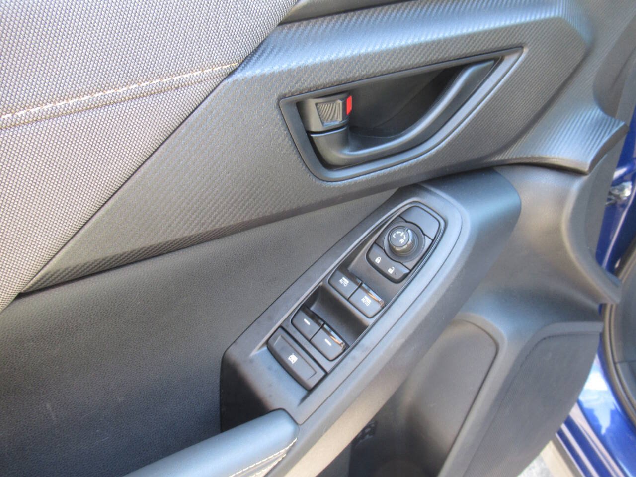 Used 2024 Subaru Crosstrek 2.5i Sport AWD/4WD image 17