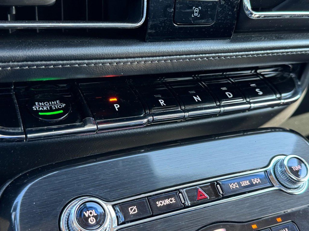 Used 2022 Lincoln Nautilus Reserve image 22