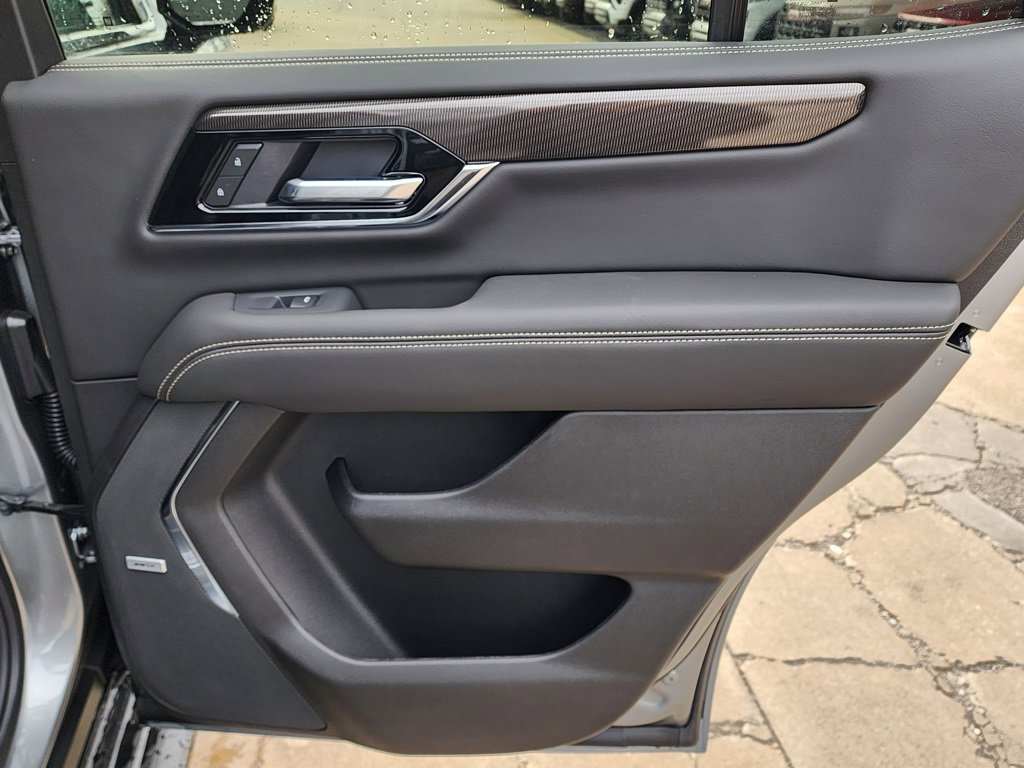 New 2026 GMC Yukon Elevation image 43