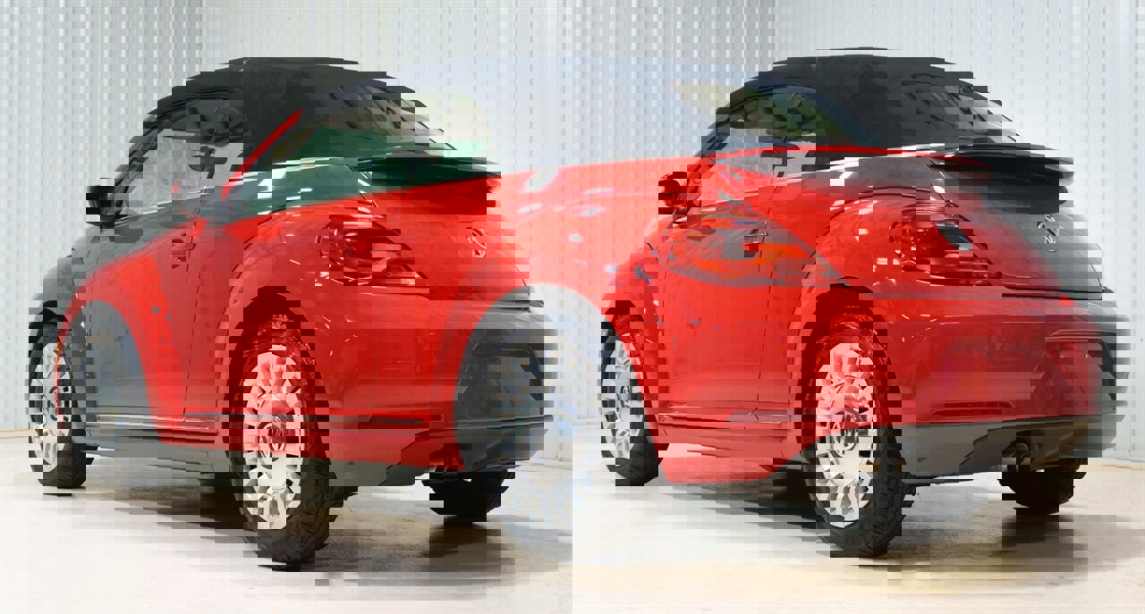 Used 2013 Volkswagen Beetle 2.5 image 5