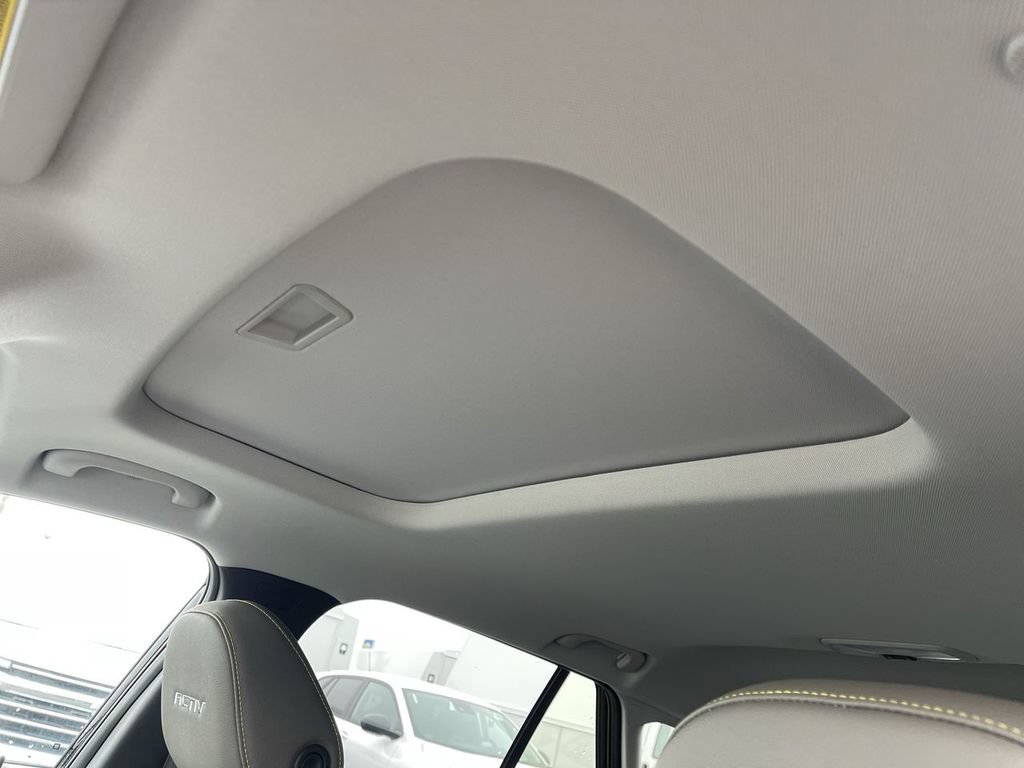 New 2026 Chevrolet Trax ACTIV w/ Sunroof Package FWD image 21