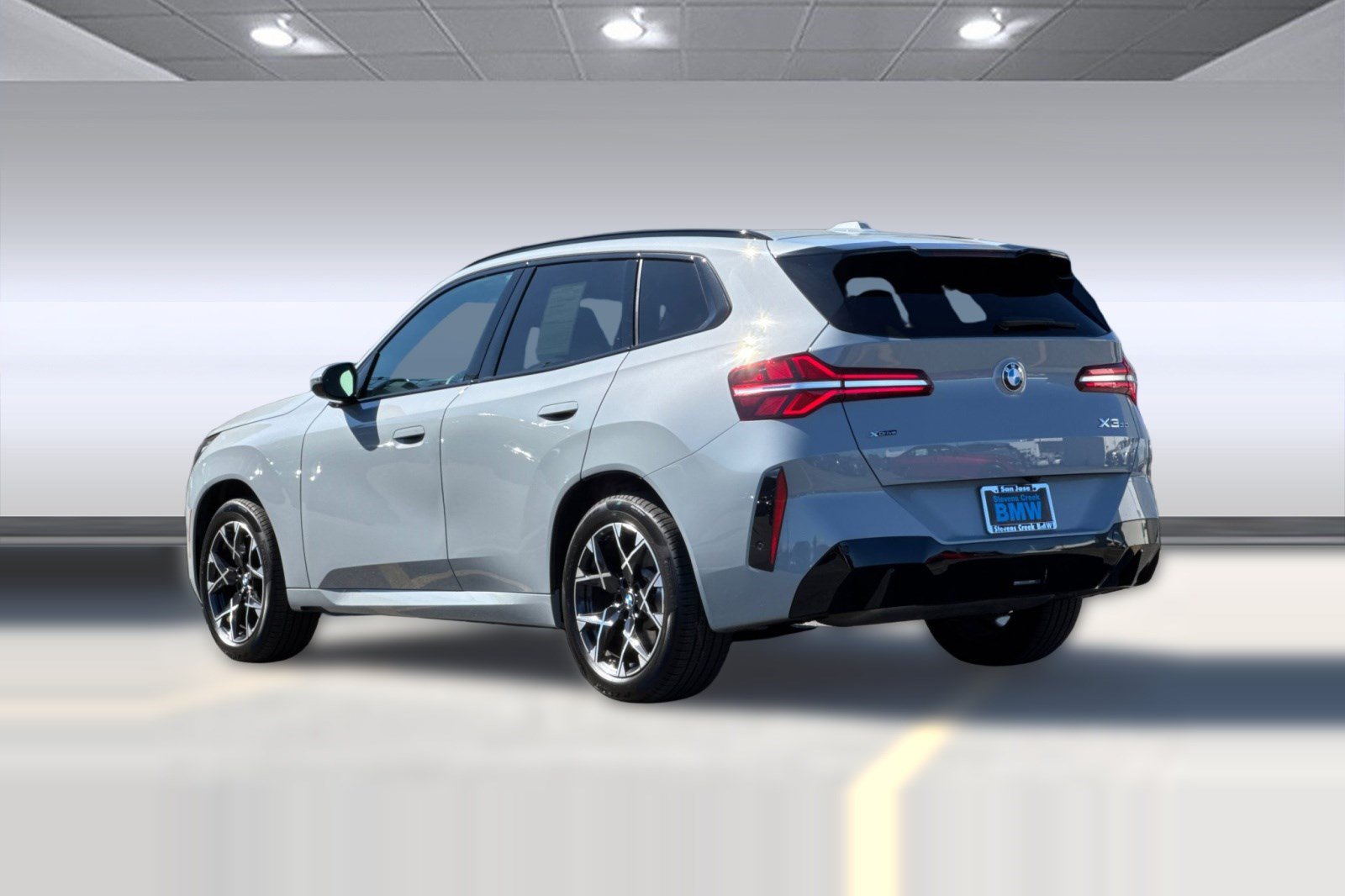 Used 2026 BMW X3 xDrive30i w/ M Sport Package AWD/4WD image 3