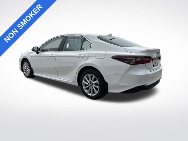 Used 2023 Toyota Camry LE image 6