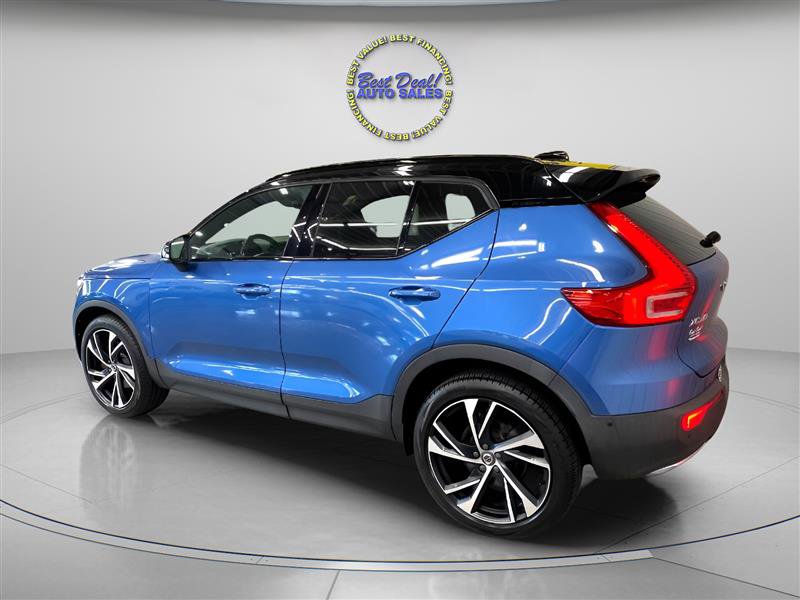 Used 2019 Volvo XC40 T5 R-Design image 5
