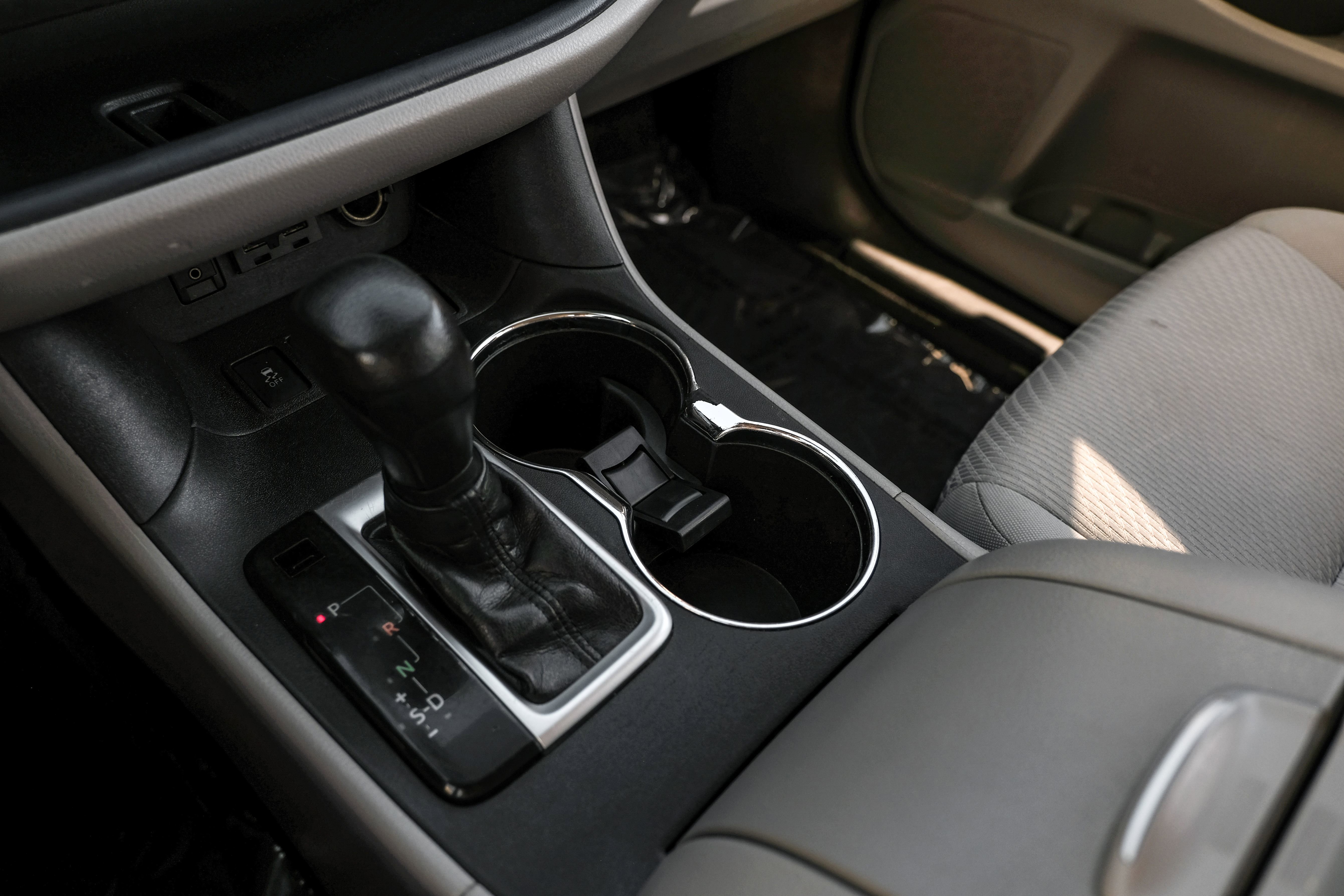 Used 2019 Toyota Highlander LE FWD image 19