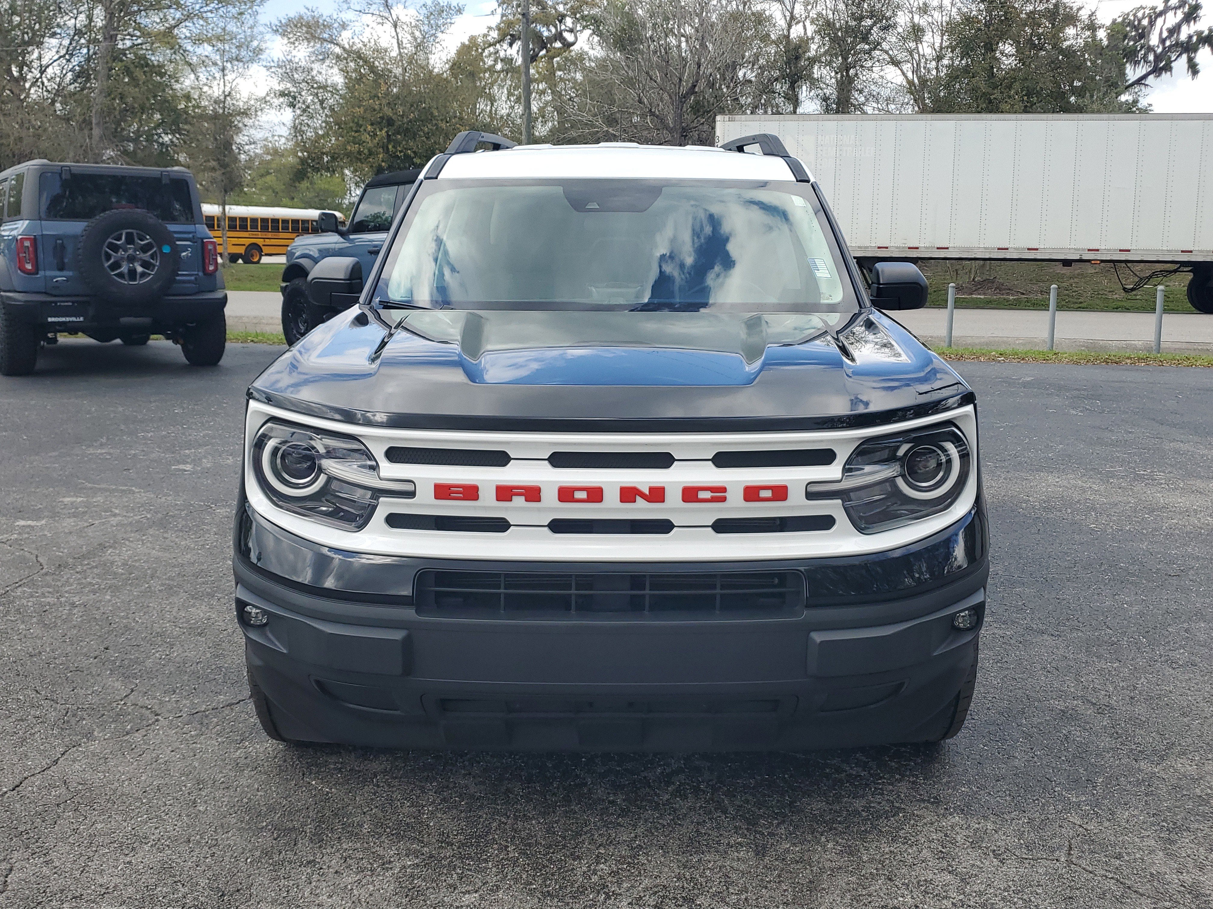 Used 2023 Ford Bronco Sport Heritage w/ Heritage Convenience Package image 2