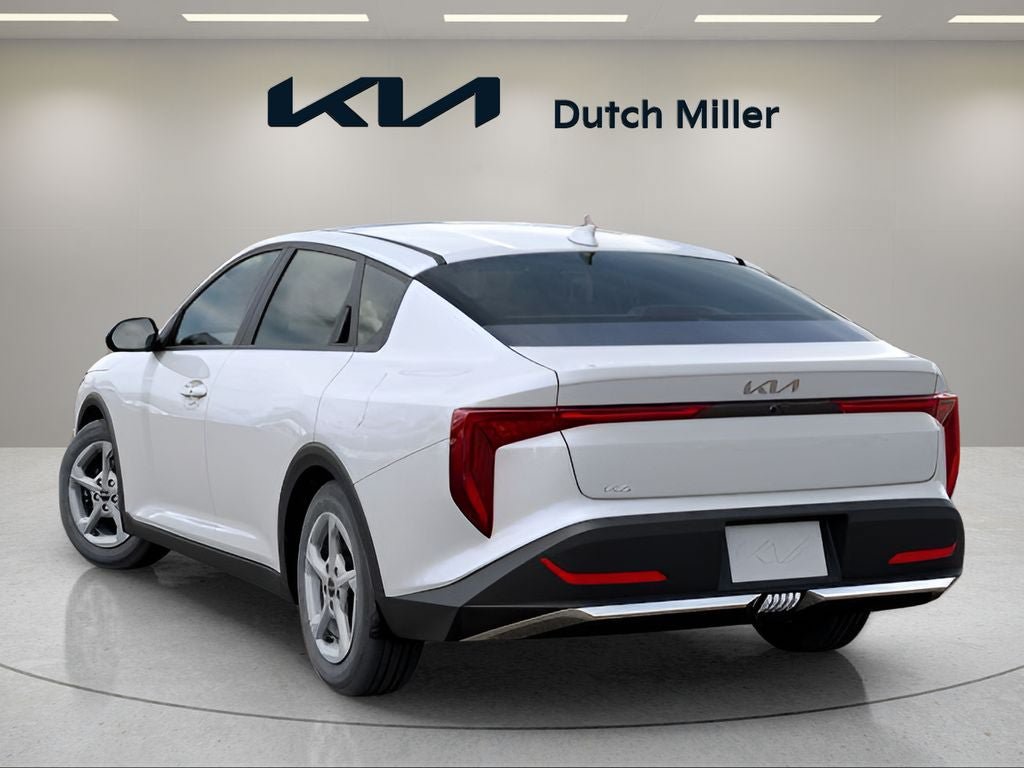 New 2025 Kia K4 FWD image 3