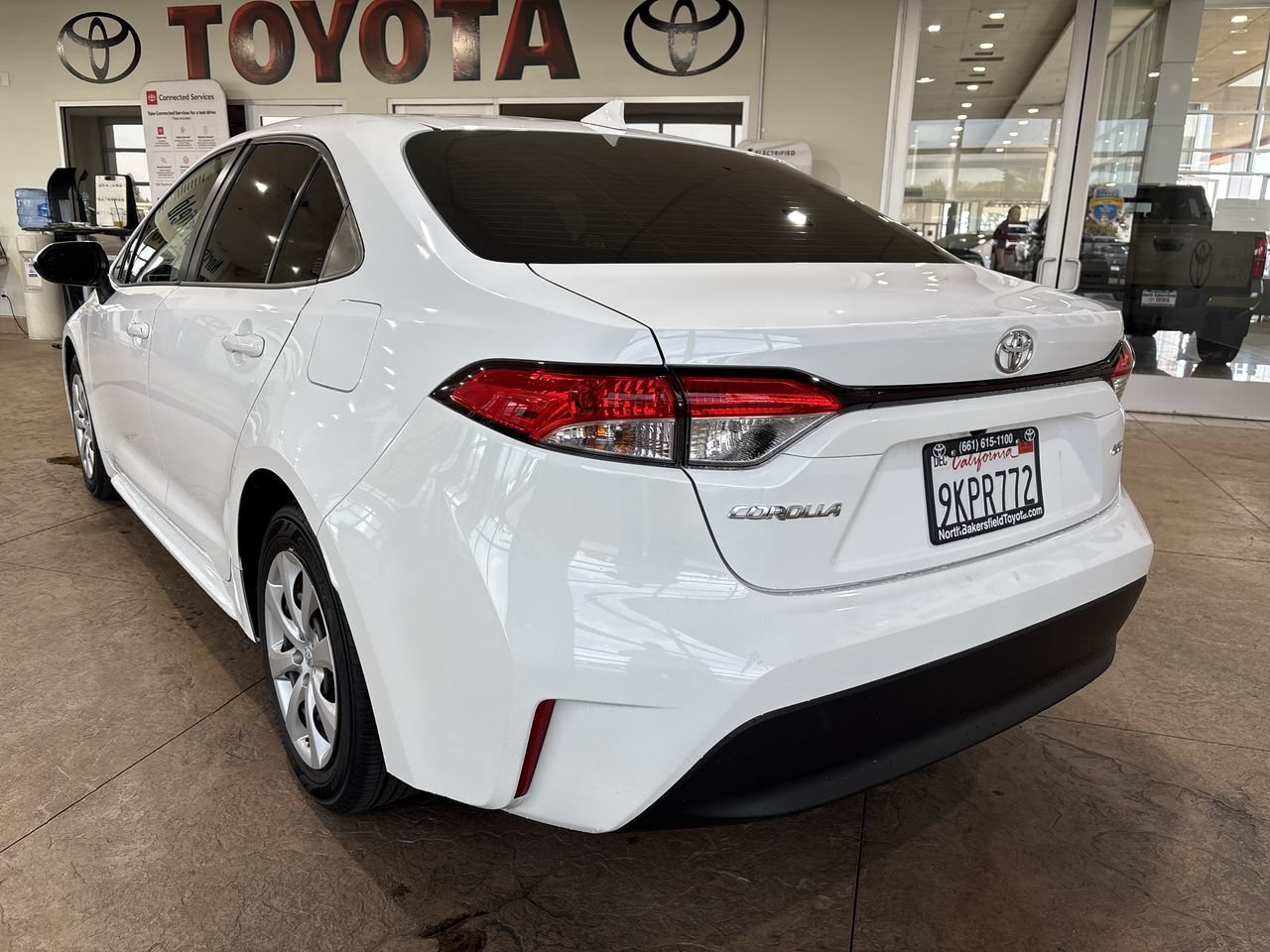 Certified 2024 Toyota Corolla LE FWD image 8