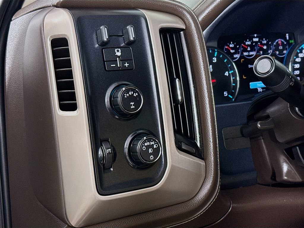 Used 2017 GMC Sierra 3500 Denali w/ Duramax Plus Package AWD/4WD image 12