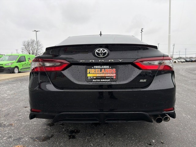 Used 2024 Toyota Camry SE image 6