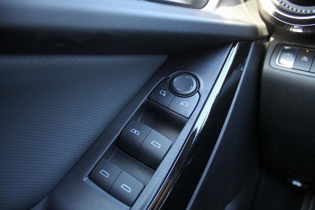 New 2026 Chevrolet Equinox LT w/ LPO, Floor Liner Package image 12