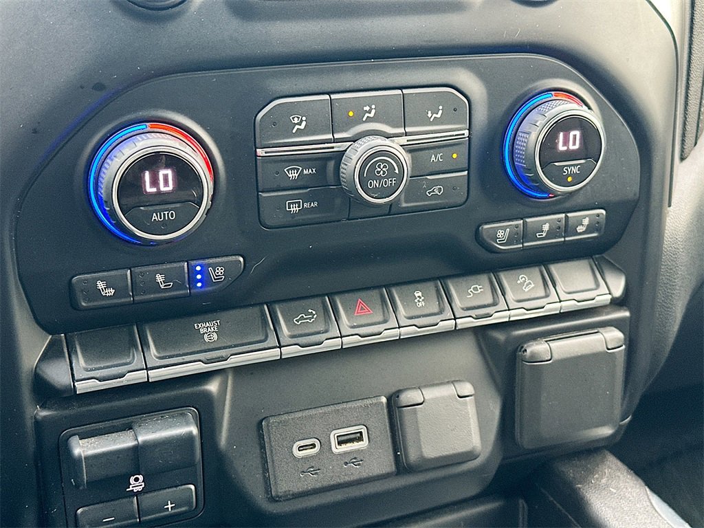 Used 2020 Chevrolet Silverado 2500 LTZ image 14