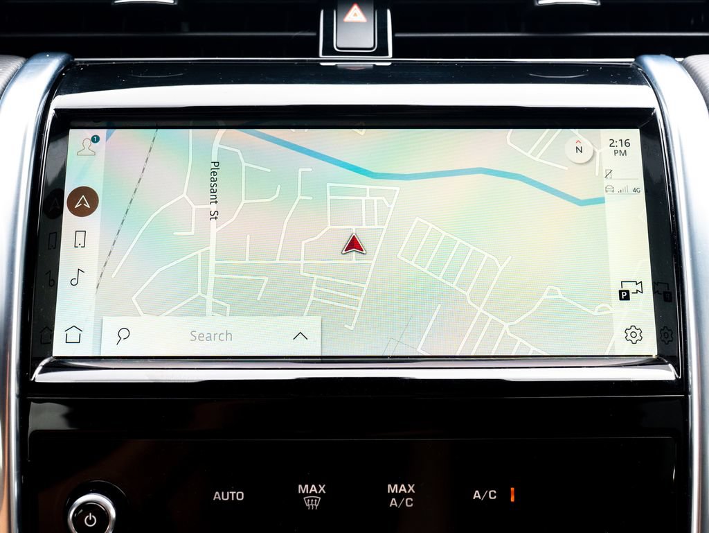 Certified 2022 Land Rover Discovery Sport S R-Dynamic AWD/4WD image 29