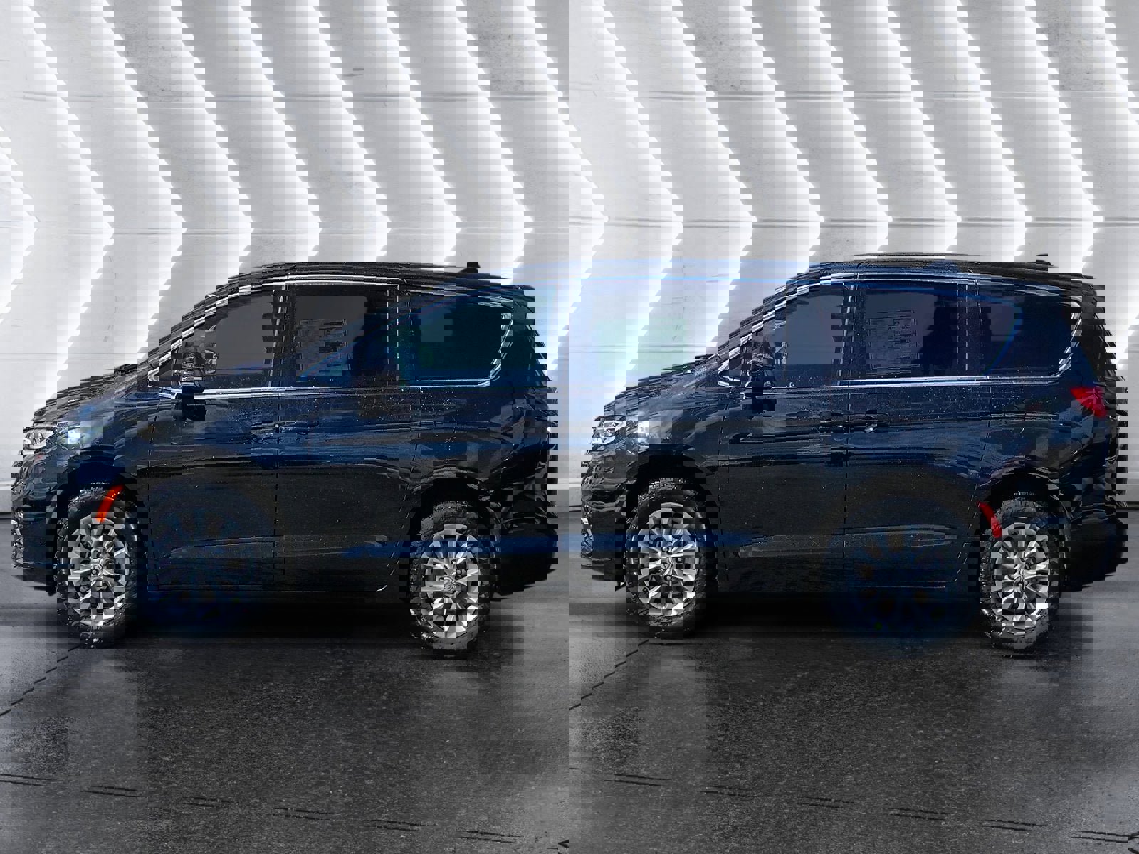 New 2026 Chrysler Pacifica Select image 3