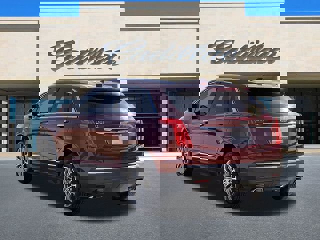 Used 2018 Cadillac XT5 Luxury w/ Driver Awareness Package image 8