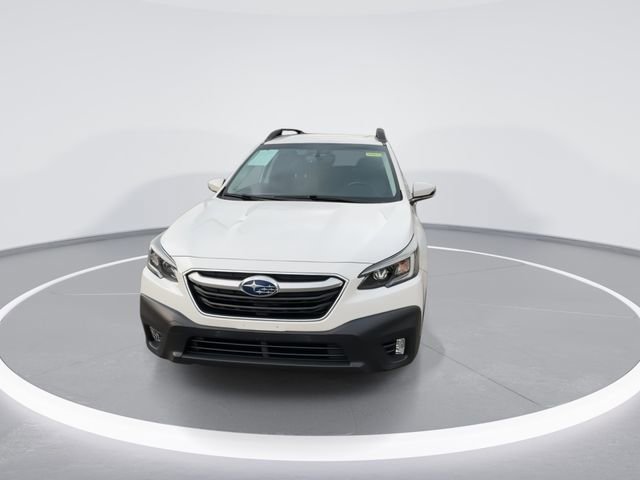 Used 2022 Subaru Outback Premium image 3