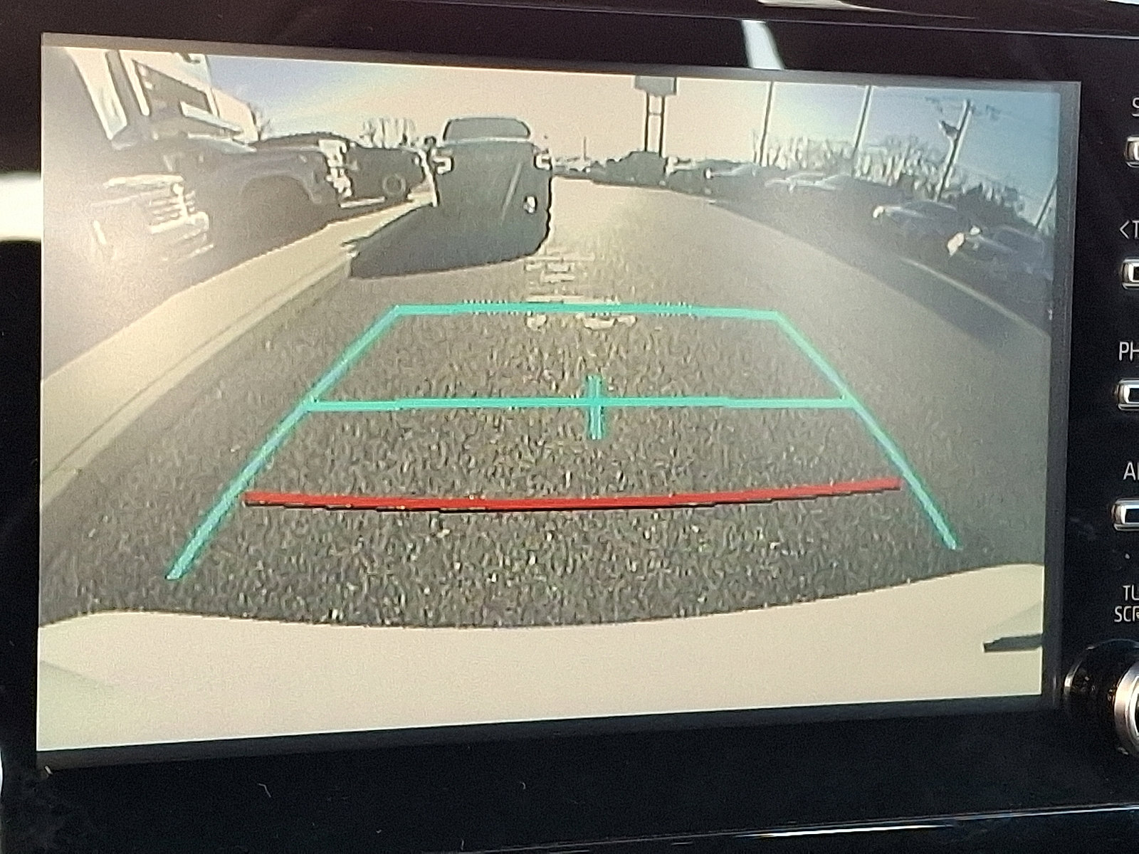 Used 2020 Toyota Corolla LE image 18