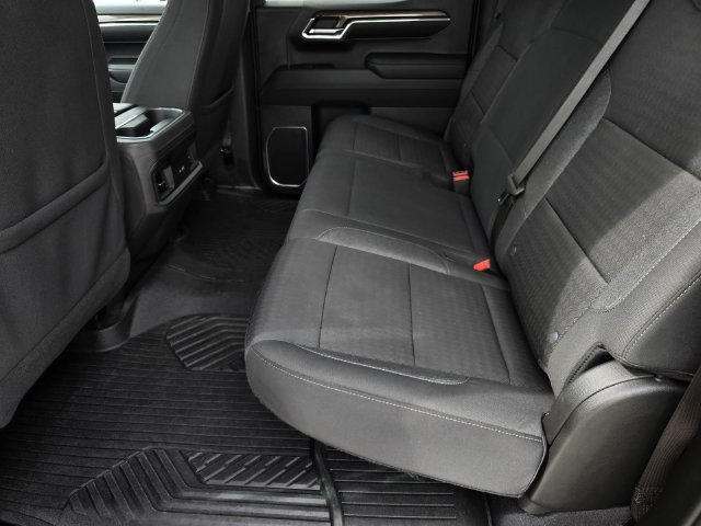 Used 2023 Chevrolet Silverado 1500 LT Trail Boss w/ LPO, Dark Essentials Package AWD/4WD image 11