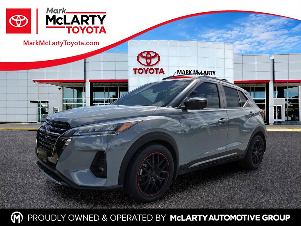 Used 2021 Nissan Kicks SR w/ Exterior Package