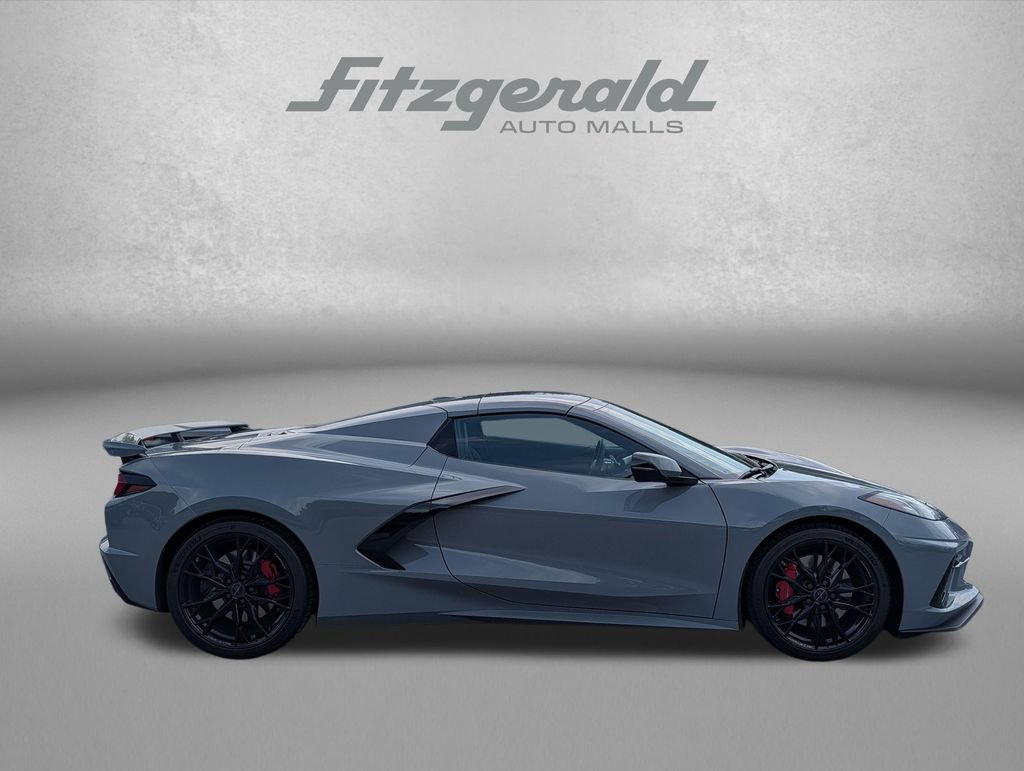 Used 2025 Chevrolet Corvette Stingray Convertible w/ Z51 Performance Package RWD image 5