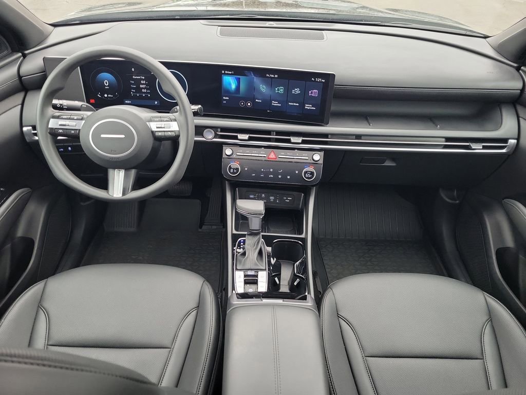 Used 2025 Hyundai Santa Cruz SEL image 16