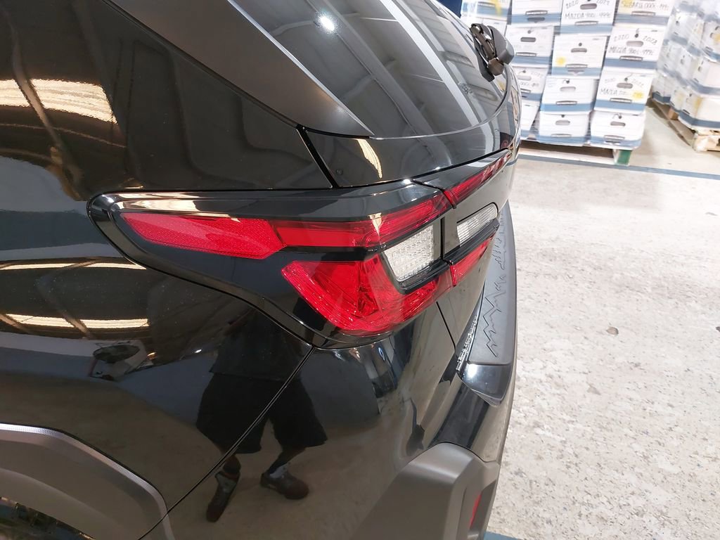 Certified 2025 Subaru Crosstrek 2.0i Premium AWD/4WD image 36