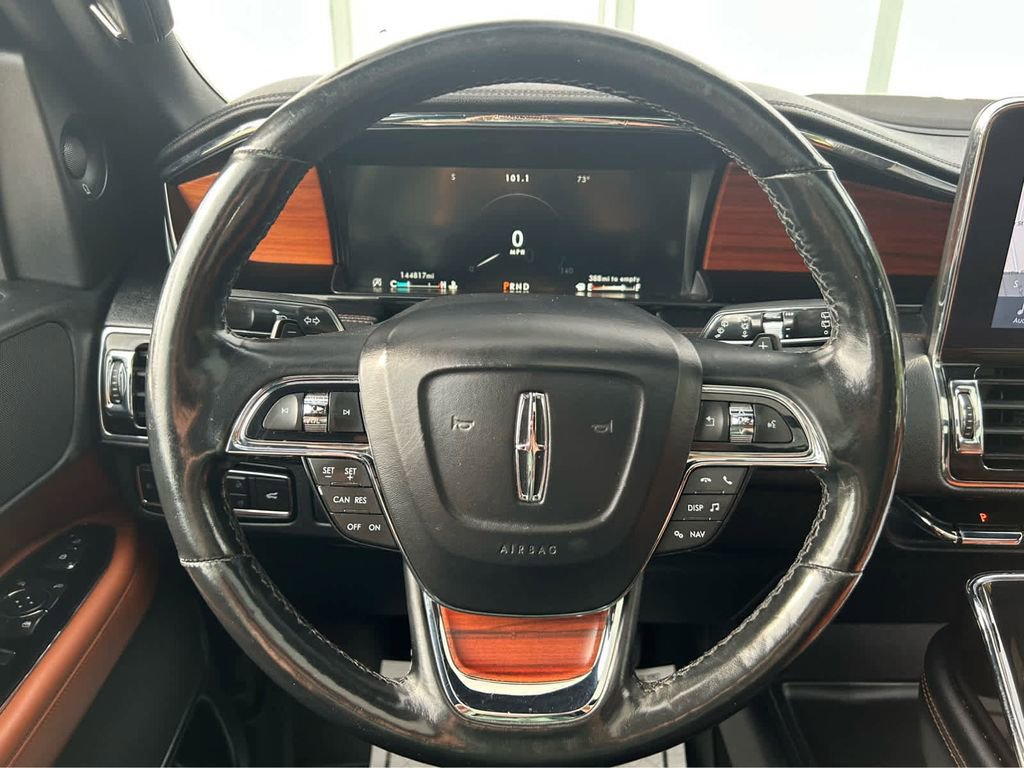 Used 2018 Lincoln Navigator L Reserve image 33