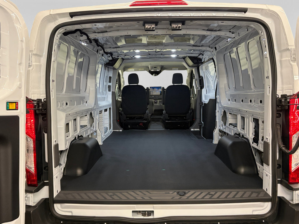 Used 2024 Ford E-Transit Low Roof RWD image 25